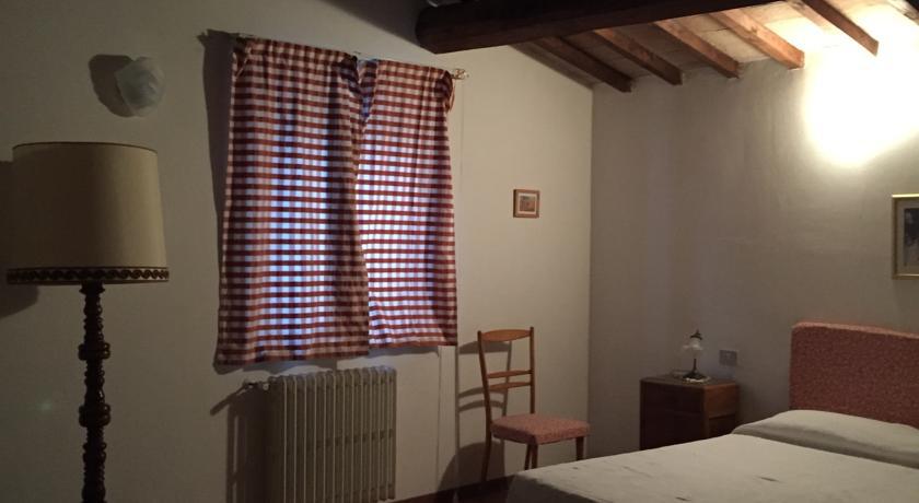 Agriturismo Canonici Амелиа Стая снимка