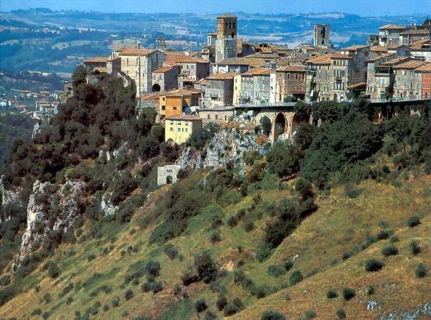 Agriturismo Canonici Амелиа Екстериор снимка